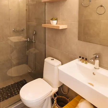 Amer Santorini With Outdoor Hot Tub Vóthon