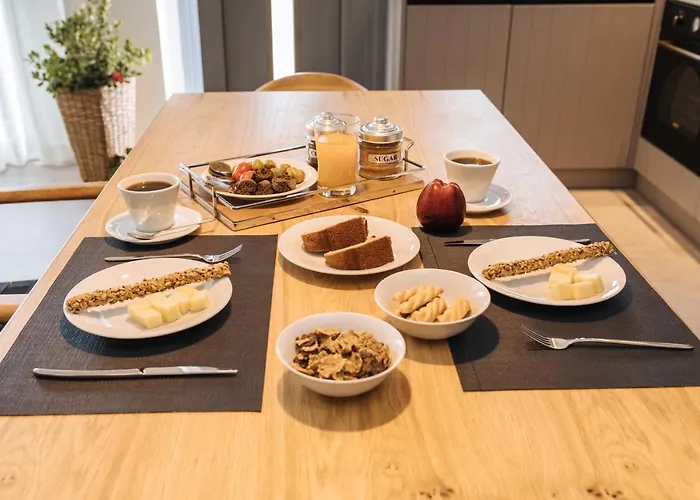 Semesterbostad Amer Santorini With Outdoor Hot Tub