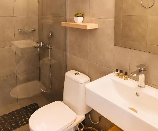 Amer Santorini With Outdoor Hot Tub Vóthon