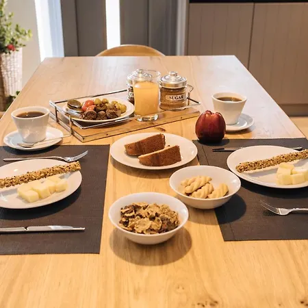 펜션 Amer Santorini With Outdoor Hot Tub