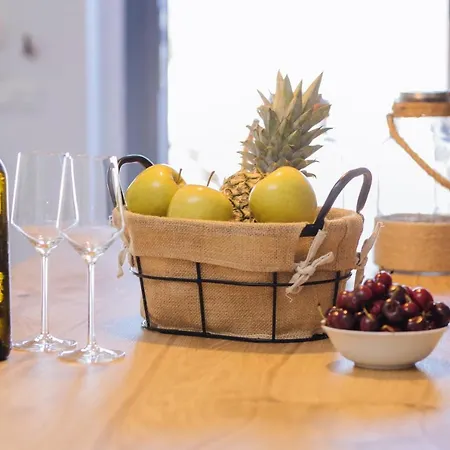 펜션 Amer Santorini With Outdoor Hot Tub Vóthon